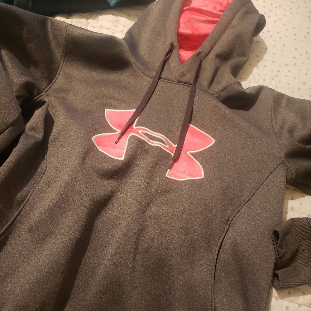 Underarmor hoodie size med